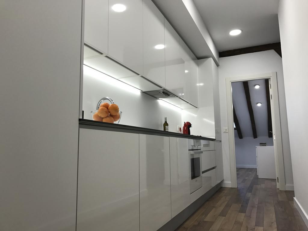AIRVA: Apartamento Teresa Gil Valladolid Esterno foto